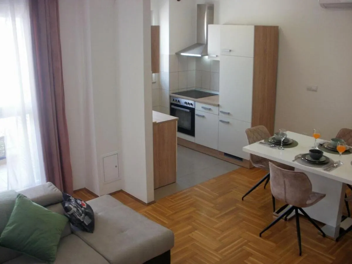 Apartment Paradise Trogir 0*,